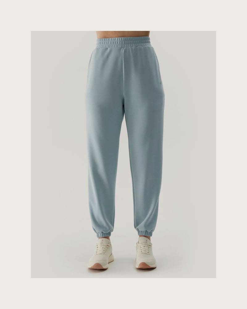 Dámske tepláky 4F TROUSERS-4FWSS24TTROF642-34S-LIGHT BLUE – fotka 3