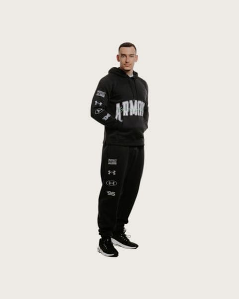 Pánska zateplená mikina s kapucňou UNDER ARMOUR UA Essential Flc Nov Hood-BLK