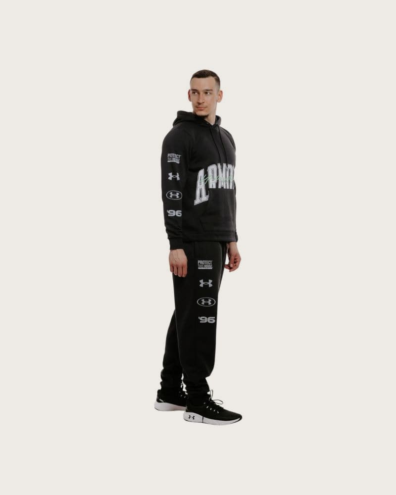 Pánska zateplená mikina s kapucňou UNDER ARMOUR UA Essential Flc Nov Hood-BLK – fotka 3