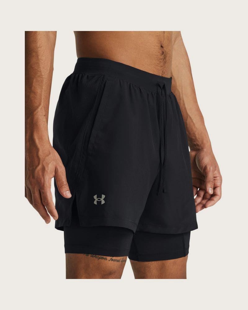 Pánske tréningové kraťasy UNDER ARMOUR UA LAUNCH 5 inch 2-IN-1 SHORTS-BLK – fotka 2
