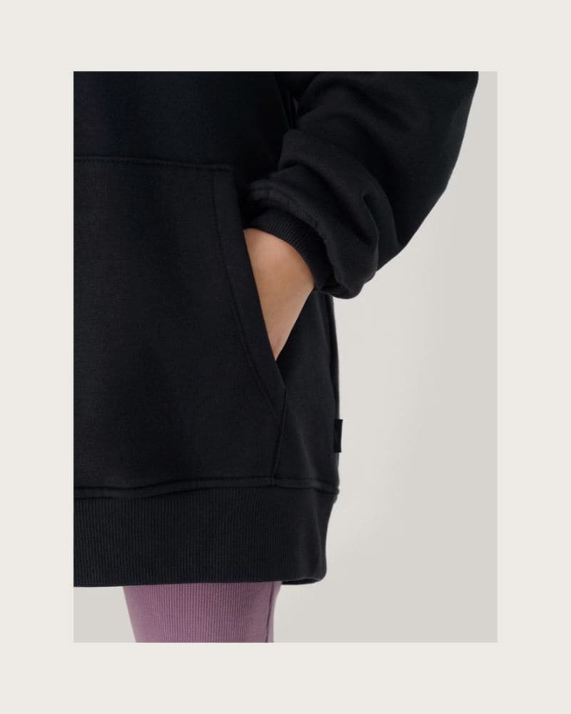 Dievčenská mikina s kapucňou 4F JUNIOR SWEATSHIRT-JWAW24TSWSF1218-20S-DEEP BLACK – fotka 4