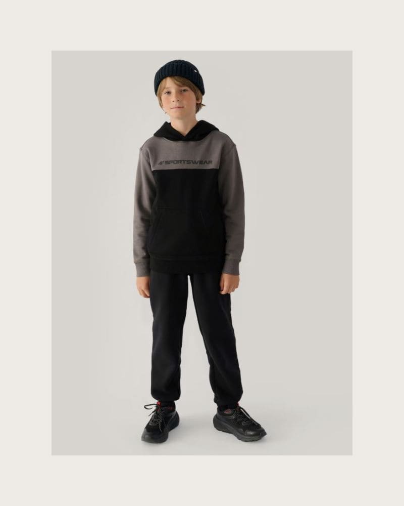 Chlapčenská mikina s kapucňou 4F JUNIOR SWEATSHIRT-JWAW24TSWSM1222-20S-DEEP BLACK – fotka 4