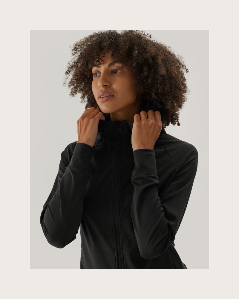 Dámska zateplená tréningová mikina so zipsom 4F SWEATSHIRT FNK-WAW24TFSWF406-20S-DEEP BLACK – fotka 4