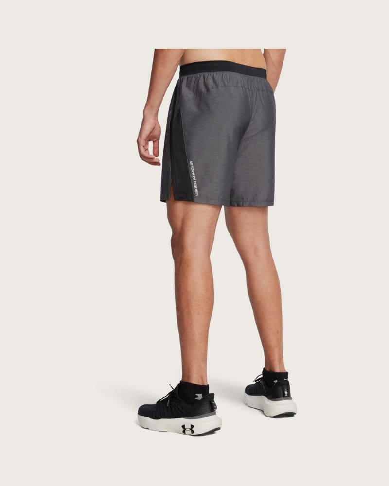 Pánske tréningové kraťasy UNDER ARMOUR UA LAUNCH 7 HEATHER SHORTS-BLK – fotka 2