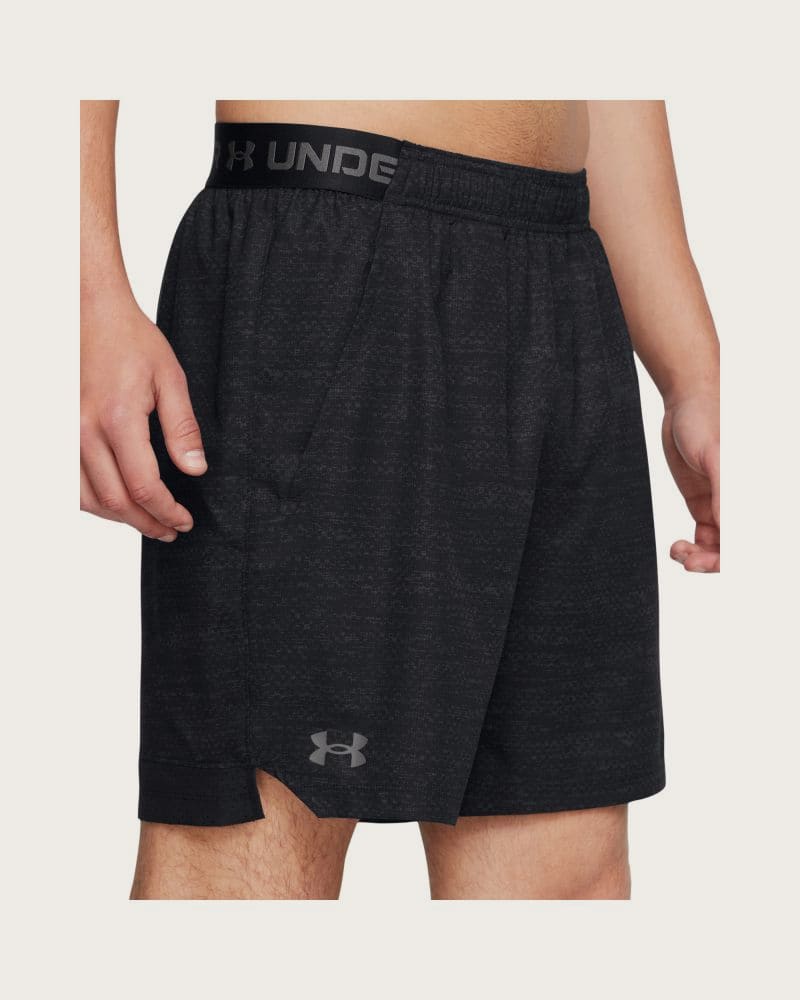 Pánske tréningové kraťasy UNDER ARMOUR UA Vanish Woven 6in Prnt Sts-BLK – fotka 2