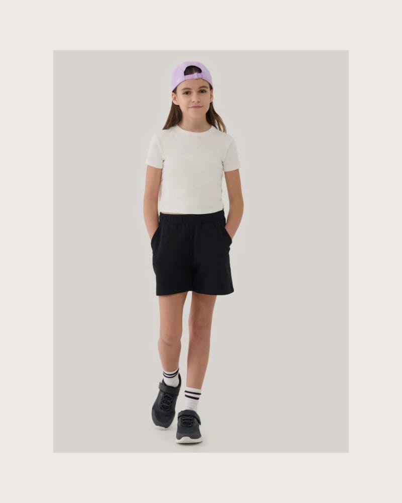 Dievčenské teplákové kraťasy 4F JUNIOR SHORTS CAS F470-20S-DEEP BLACK – fotka 3