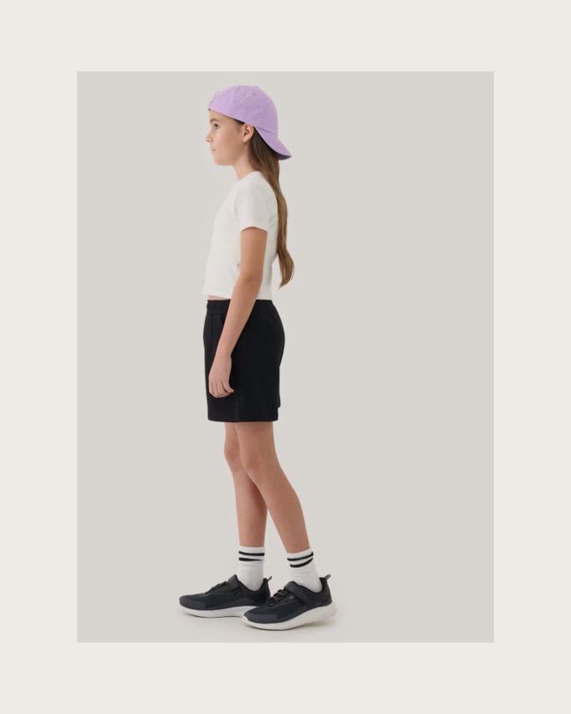 Dievčenské teplákové kraťasy 4F JUNIOR SHORTS CAS F470-20S-DEEP BLACK – fotka 4