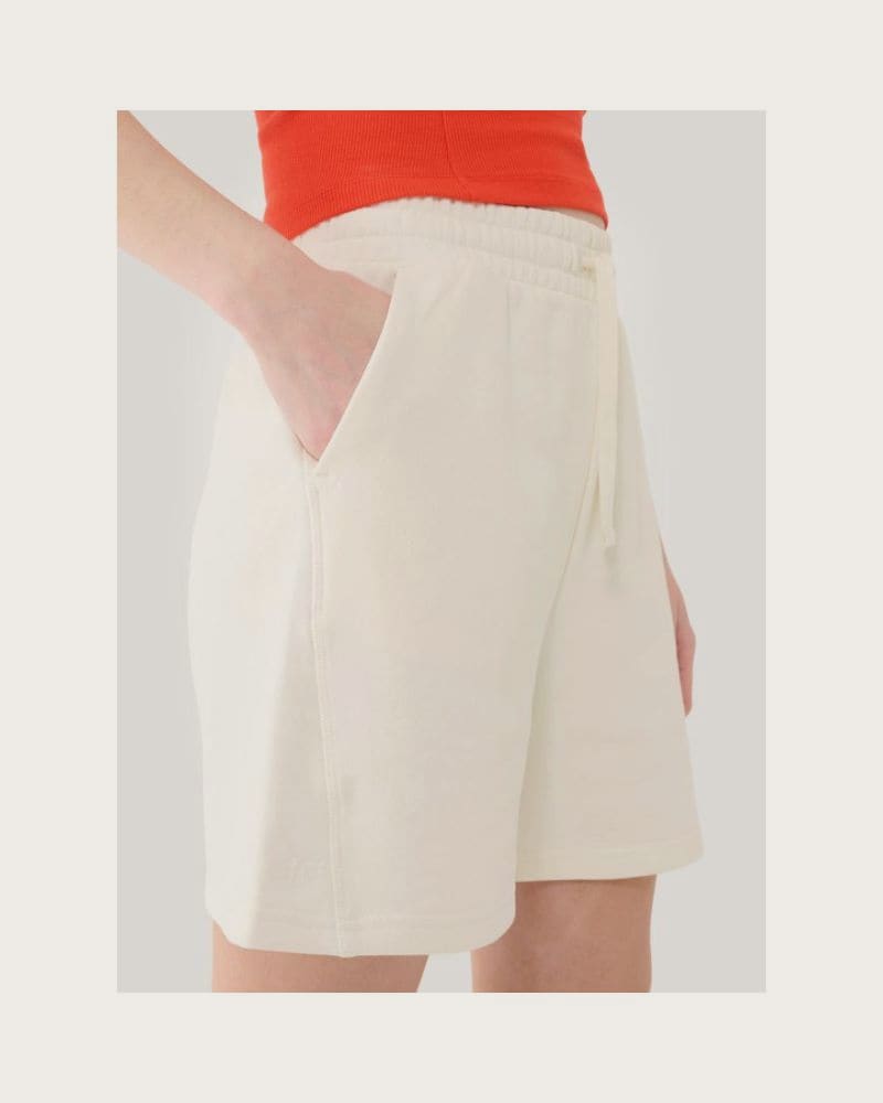 Dámske kraťasy 4F SHORTS CAS F529-11S-OFF WHITE – fotka 2