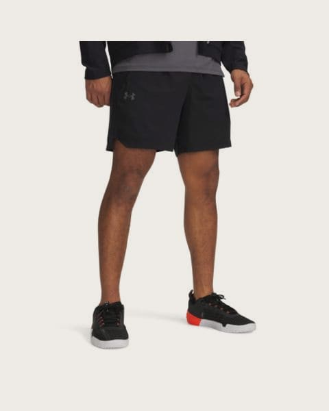 Pánske tréningové kraťasy UNDER ARMOUR Vanish Woven 6in Graphic Sts-BLK