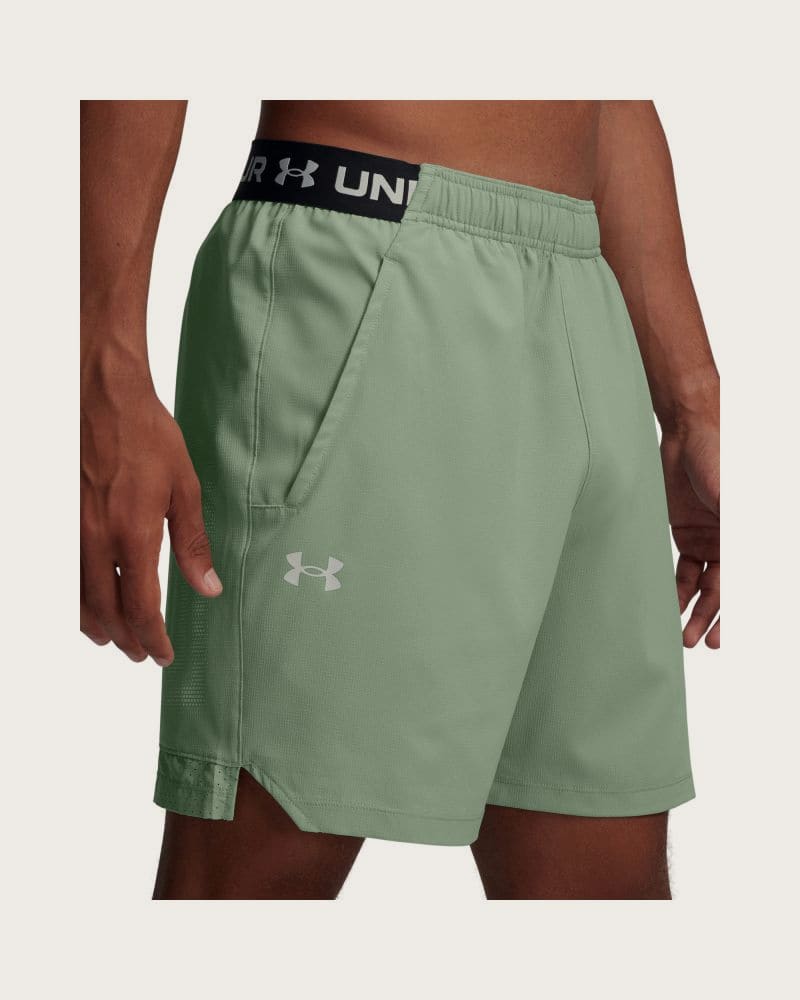 Pánske tréningové kraťasy UNDER ARMOUR Vanish Woven 6in Graphic Sts-GRN – fotka 2