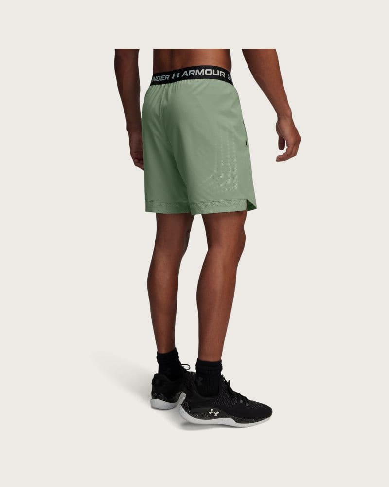 Pánske tréningové kraťasy UNDER ARMOUR Vanish Woven 6in Graphic Sts-GRN – fotka 3