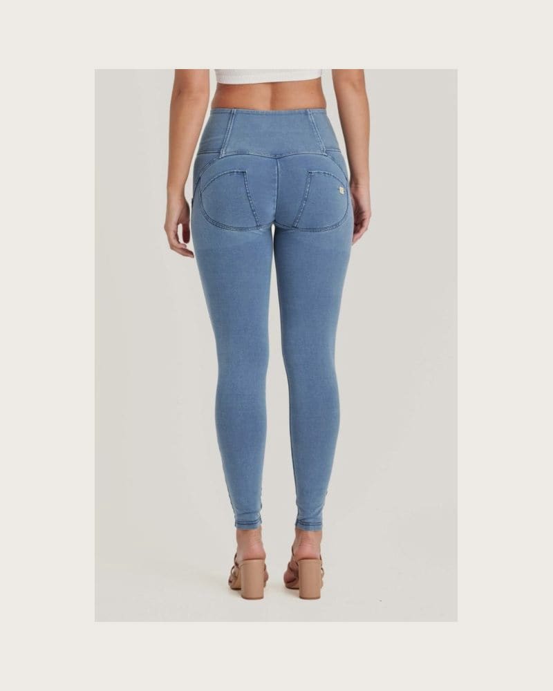 Dámske jeggings nohavice FREDDY WR.UP® push up superskinny jeggings with high waist and buttons-Blue – fotka 3