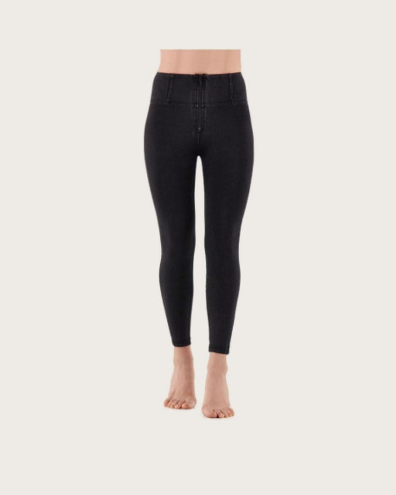 Dámske jeggings nohavice FREDDY WR.UP® superskinny push up 7 8 jeggings with high waist and zip-Black