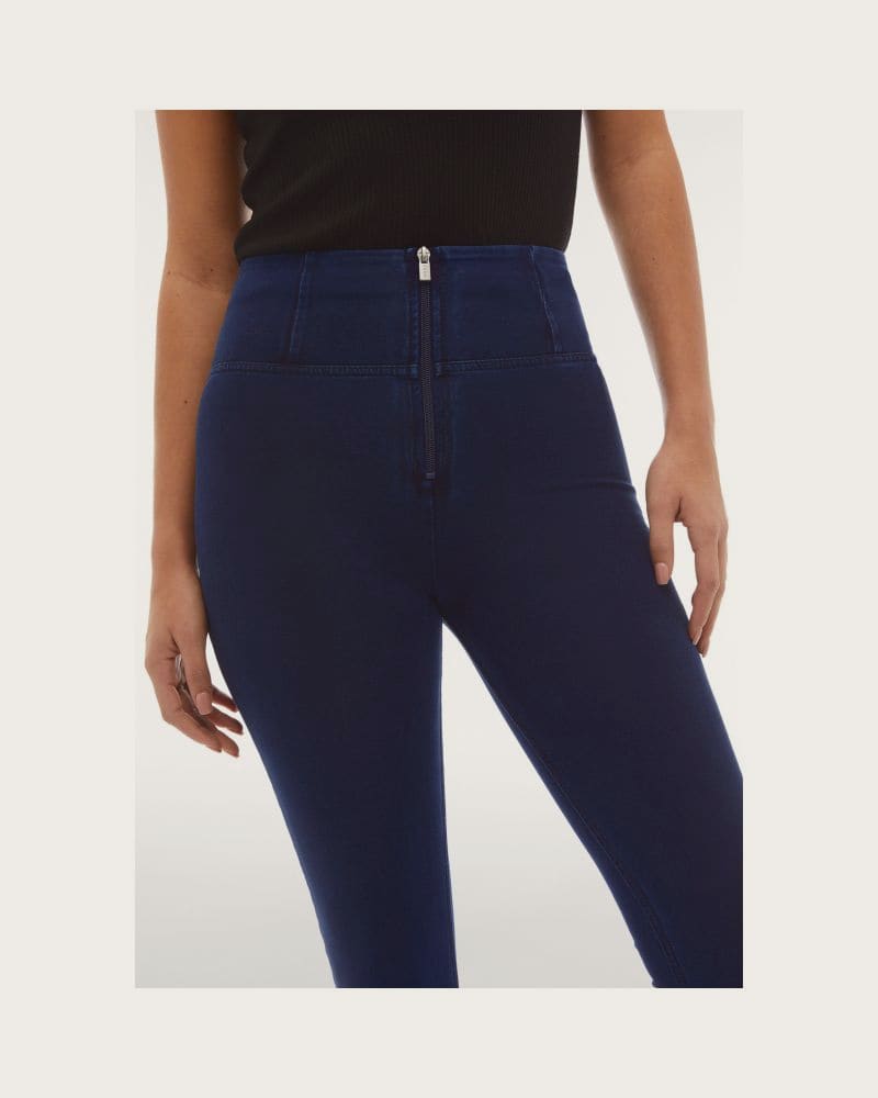 Dámske jeggings nohavice FREDDY WR.UP® skinny high waist push up jeggings in organic fabric-Blue – fotka 3