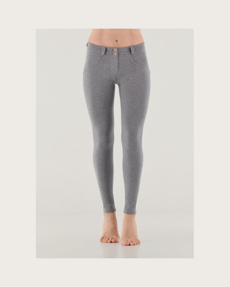 Dámske jeggings nohavice FREDDY WR.UP® skinny push up organic cotton trousers with regular waist-Grey – fotka 2