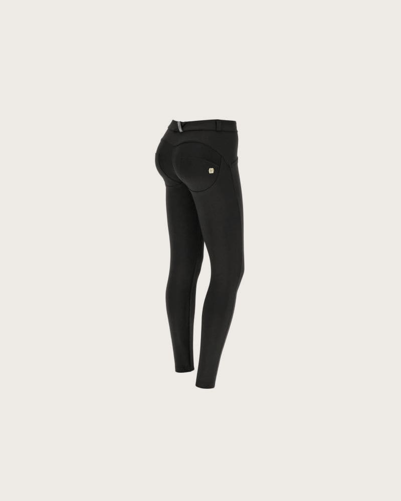 Dámske jeggings nohavice FREDDY WR.UP® skinny push up trousers in breathable fabric-Black – fotka 2
