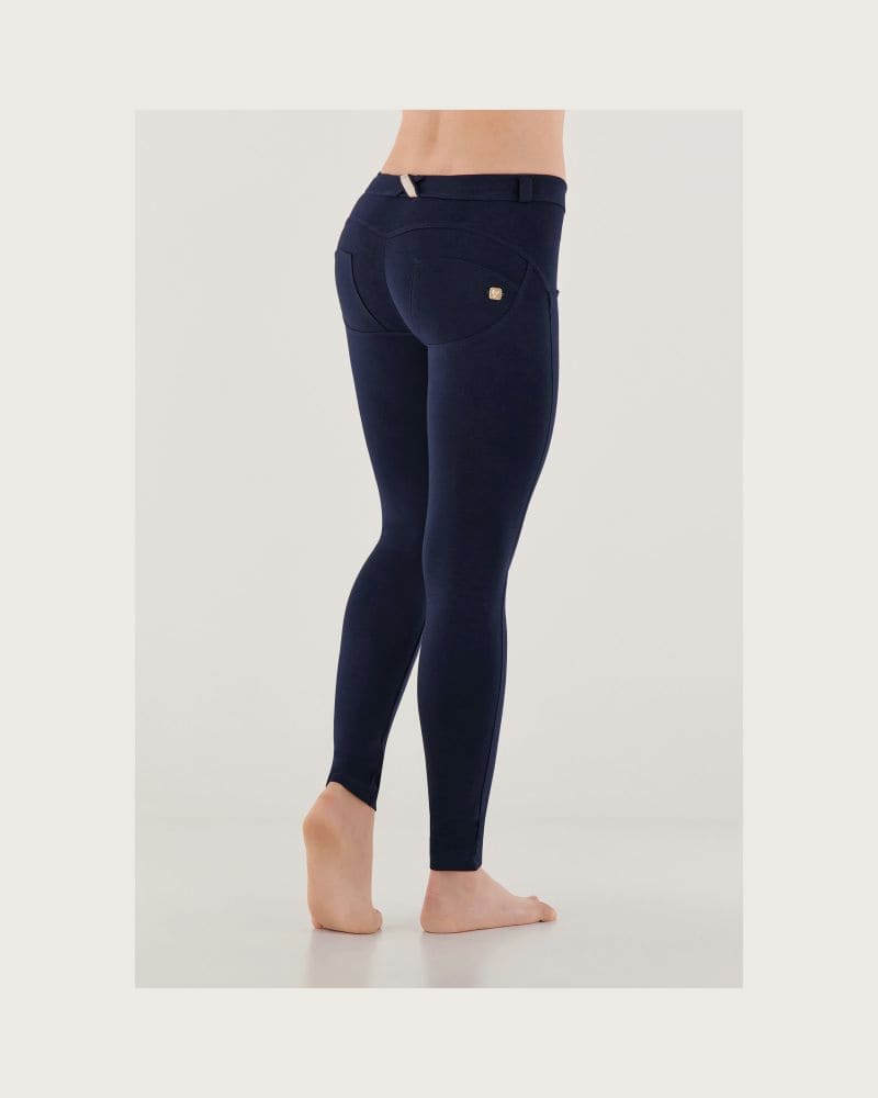 Dámske jeggings nohavice FREDDY WR.UP® skinny push up organic cotton trousers with regular waist-Blue – fotka 3