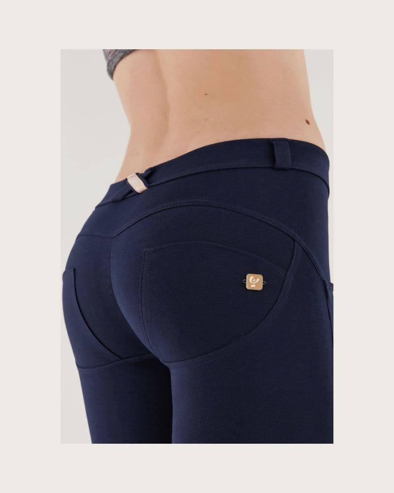 Dámske jeggings nohavice FREDDY WR.UP® skinny push up organic cotton trousers with regular waist-Blue – fotka 4
