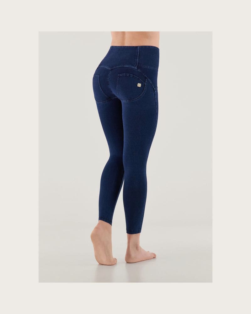 Dámske jeggings nohavice FREDDY WR.UP® superskinny push up 7 8 jeggings with high waist and buttons-Blue – fotka 3
