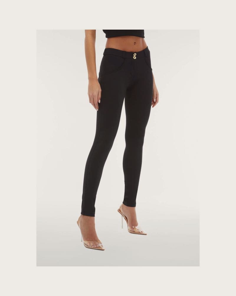 Dámske jeggings nohavice FREDDY WR.UP® breathable bioactive push-up skinny trousers-Black – fotka 4