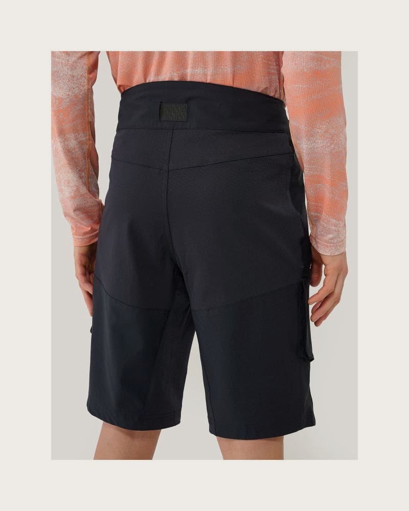 Pánske tréningové kraťasy 4F SHORTS FNK-WSS25TFSHM0886-20S-DEEP BLACK – fotka 4
