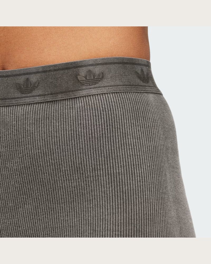 Dámske kraťasy ADIDAS ORIGINALS RIB BOOTY SHORT-JC7554-Black – fotka 5
