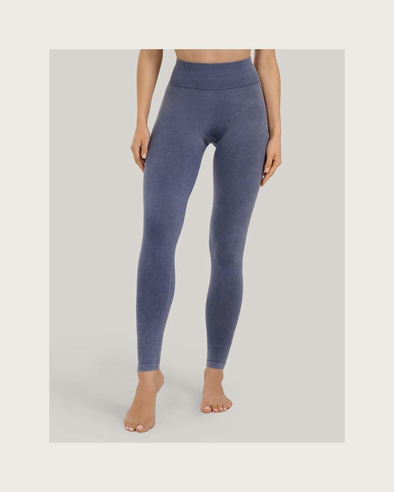 Dámske legíny 4F TIGHTS FNK F407-WAW25TFTIF407-30A-DARK BLUE ALLOVER – fotka 2