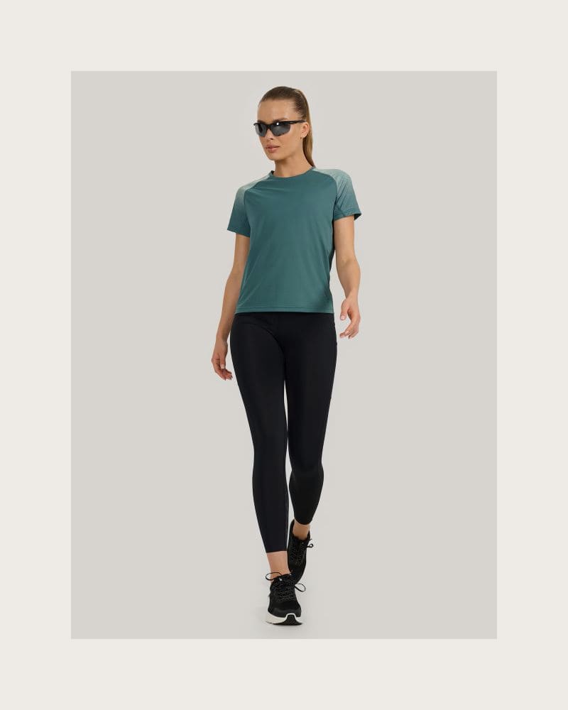 Dámske bežecké zateplené legíny 4F TIGHTS FNK F357-WAW25TFTIF357-20S-DEEP BLACK – fotka 4