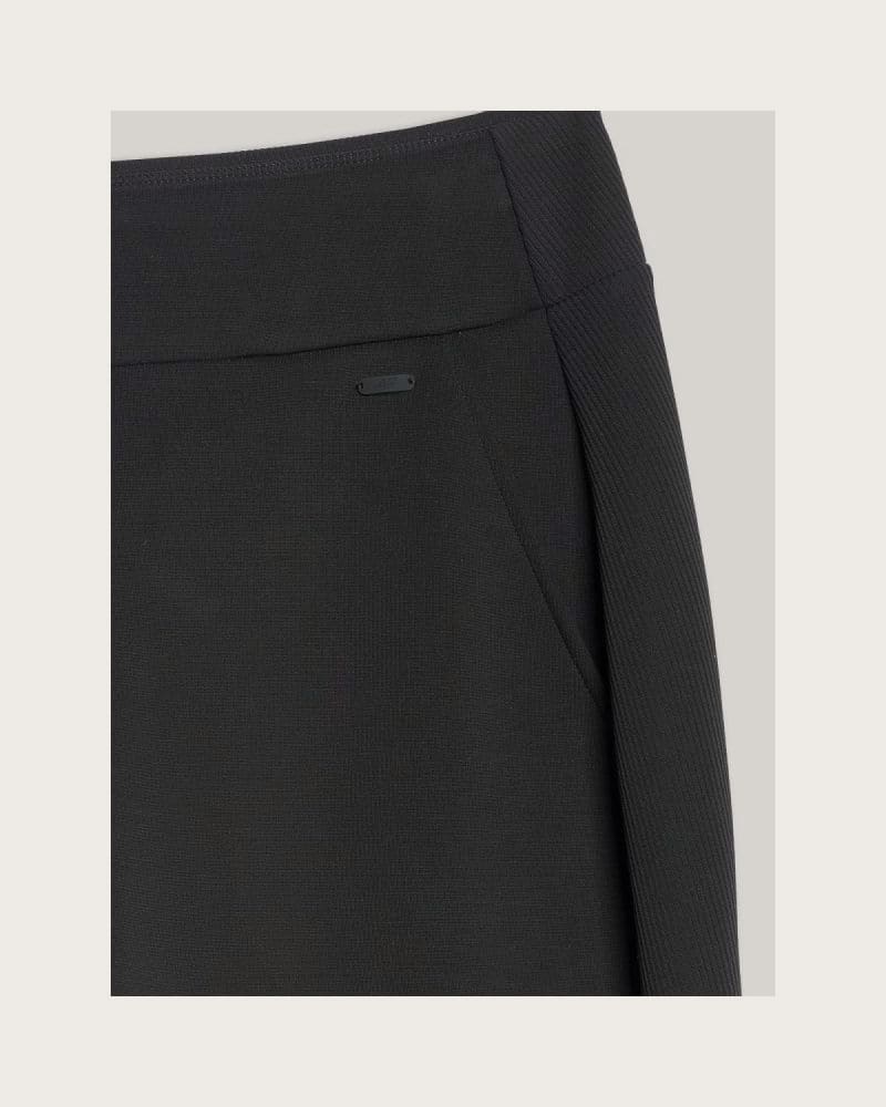 Dámske tepláky 4F TROUSERS CAS F1180-WAW25TTROF1180-21S-BLACK – fotka 7