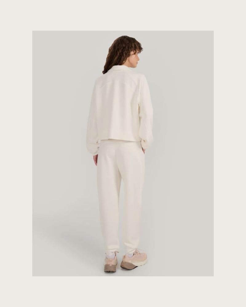 Dámske tepláky 4F TROUSERS CAS F1180-WAW25TTROF1180-11S-OFF WHITE – fotka 4