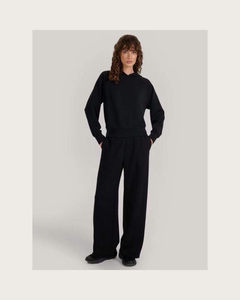 Dámske tepláky 4F TROUSERS CAS F1181-WAW25TTROF1181-21S-BLACK – fotka 2