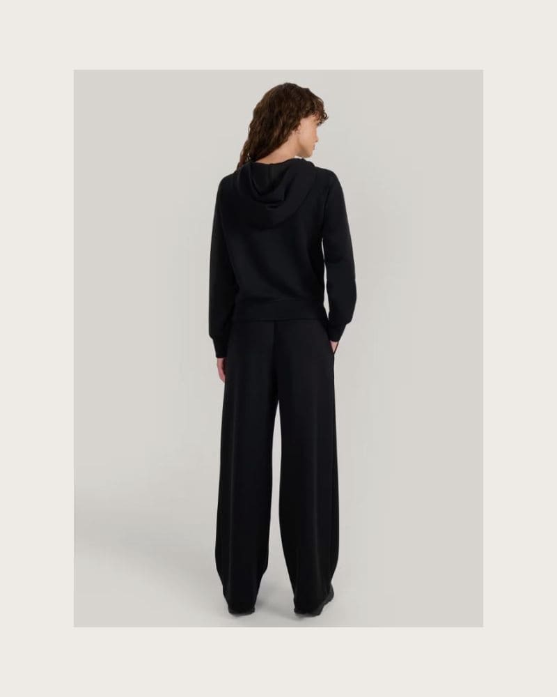 Dámske tepláky 4F TROUSERS CAS F1181-WAW25TTROF1181-21S-BLACK – fotka 3