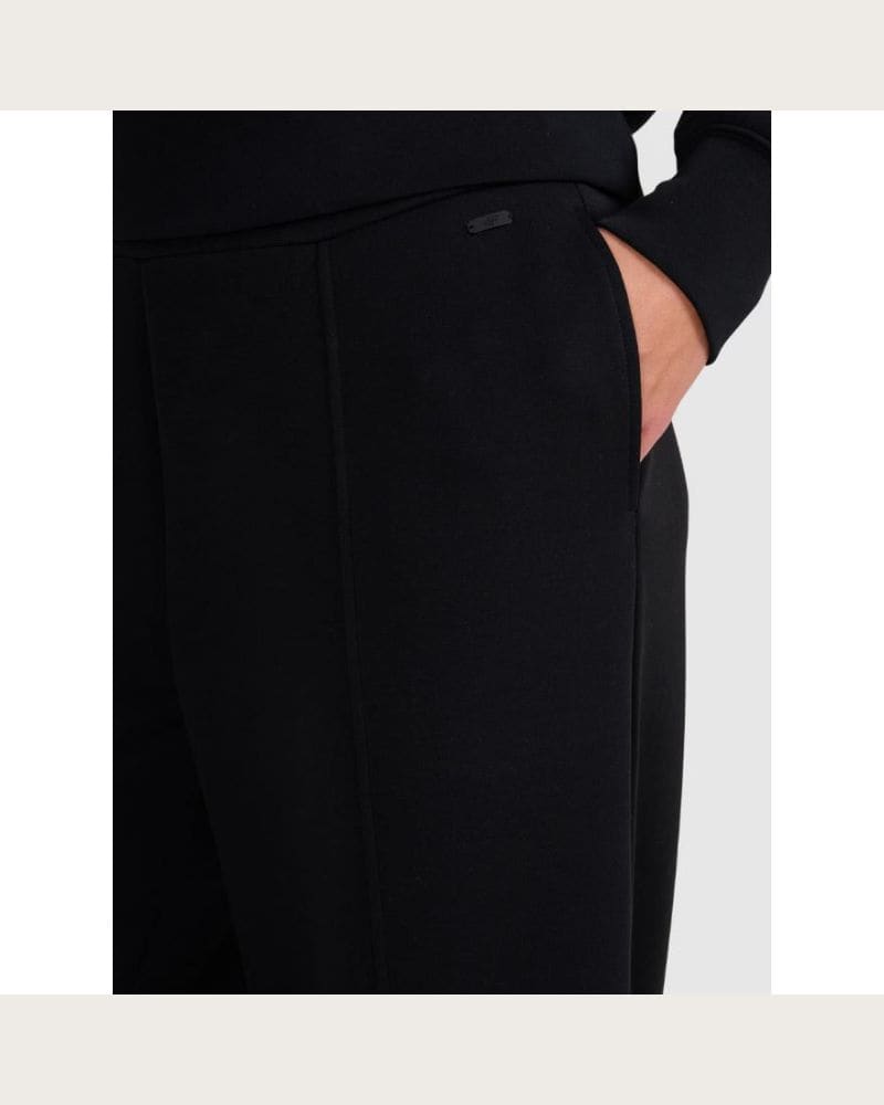Dámske tepláky 4F TROUSERS CAS F1181-WAW25TTROF1181-21S-BLACK – fotka 5