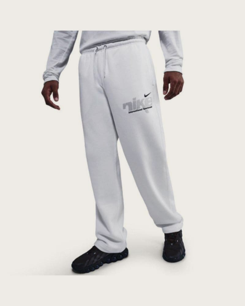 Pánske tepláky NIKE M NK CLUB BNGEE PNT SWSH SPRT WHITE METALLIC SILVER