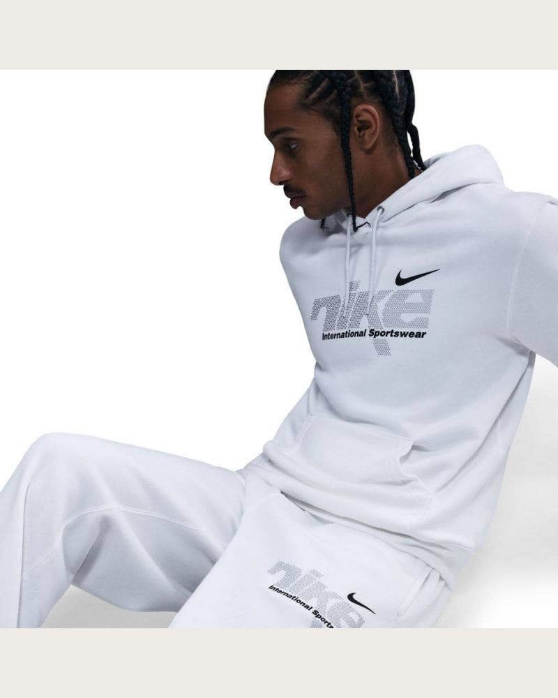 Pánske tepláky NIKE M NK CLUB BNGEE PNT SWSH SPRT WHITE METALLIC SILVER – fotka 2