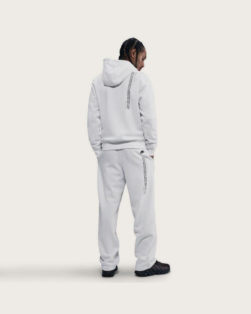 Pánske tepláky NIKE M NK CLUB BNGEE PNT SWSH SPRT WHITE METALLIC SILVER – fotka 4