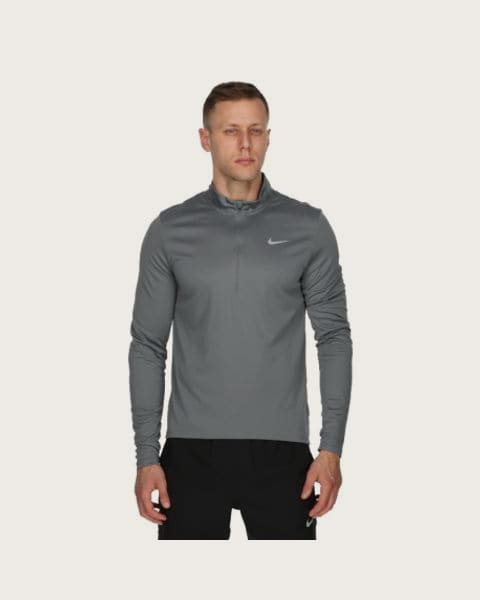Pánska bežecká mikina s 1 2 zipsom NIKE M NK DF PACER TOP HZ SMOKE GREY REFLECTIVE SILV