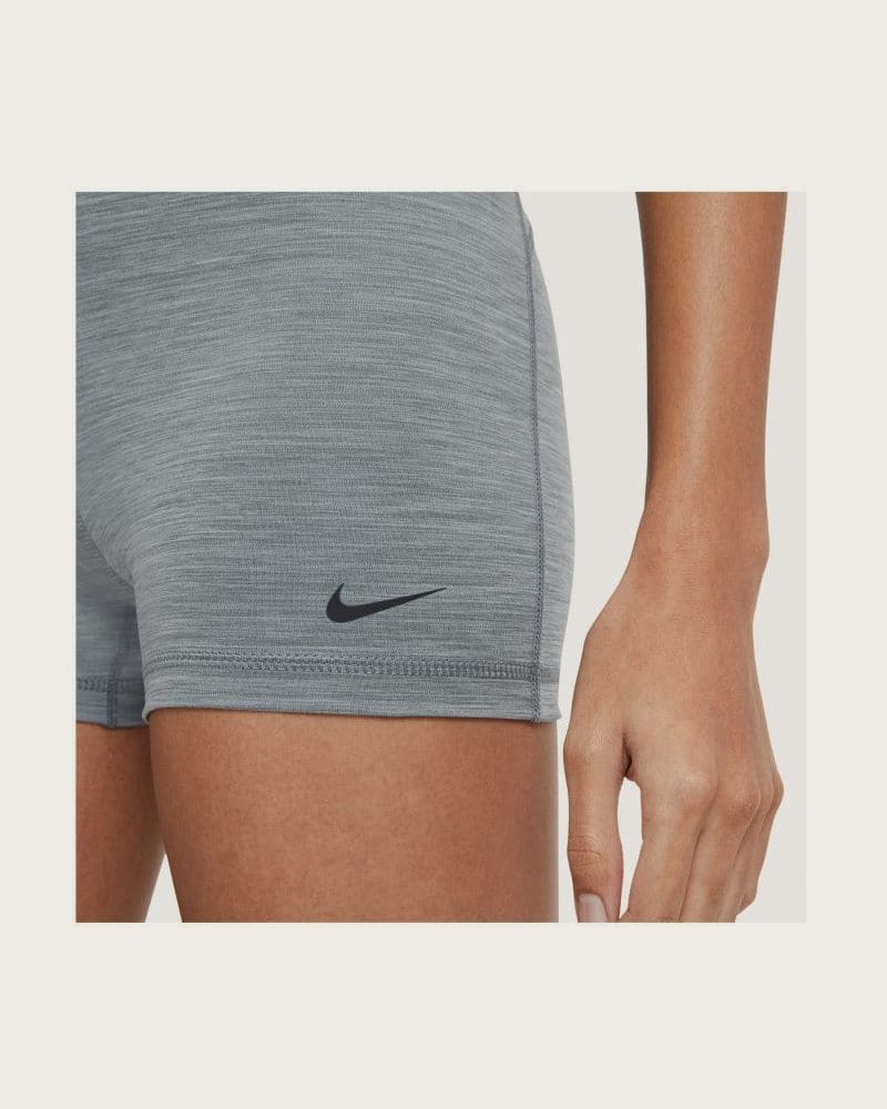 Dámske tréningové kraťasy NIKE PRO W NP 365 SHORT 3IN SMOKE GREY HTR BLACK BLACK – fotka 3