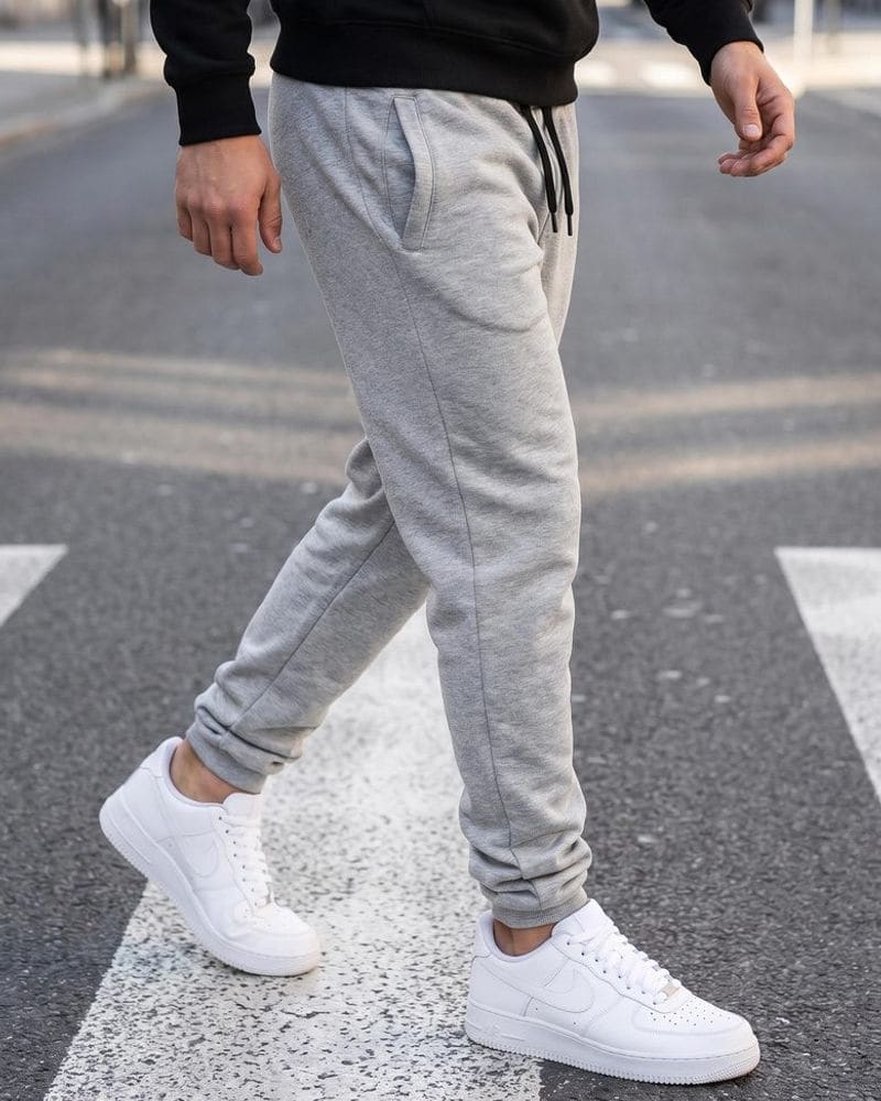 Trendy pánske tepláky v šedom prevedení – fotka 3
