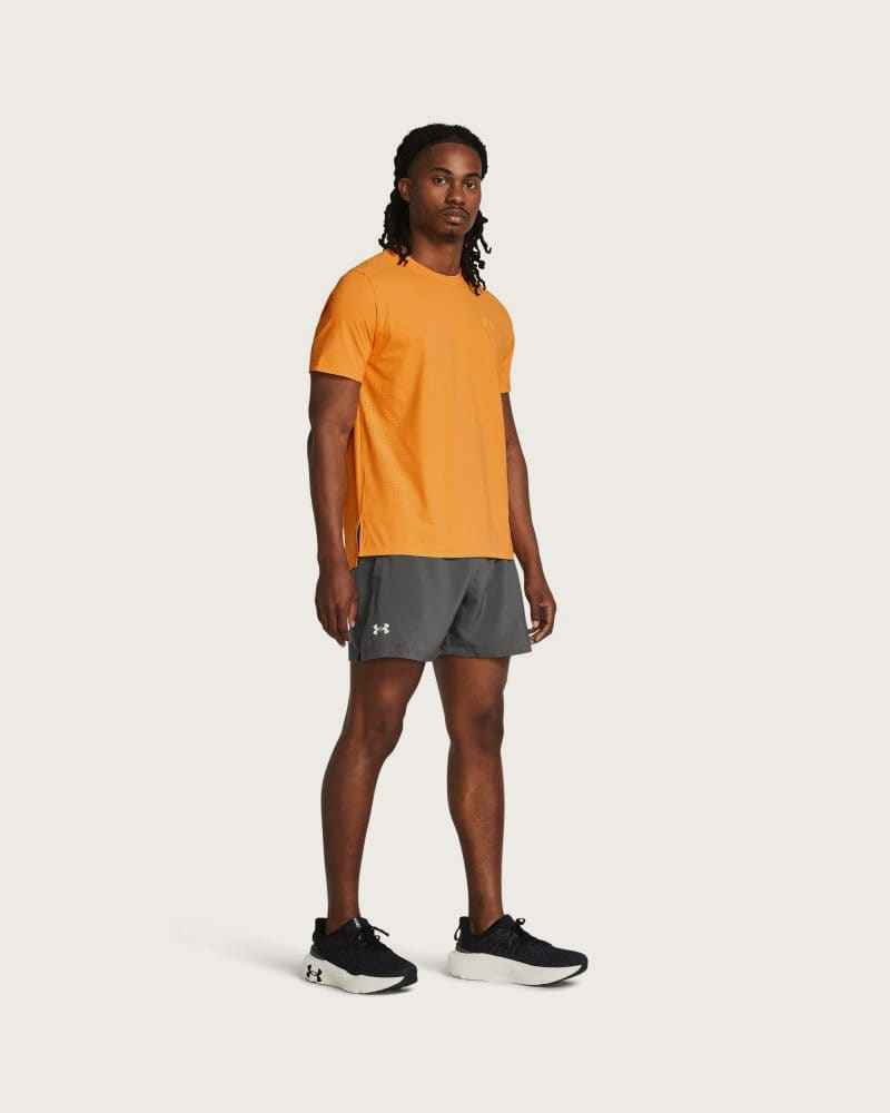 Pánske tréningové kraťasy UNDER ARMOUR UA LAUNCH 5 inch SHORTS-GRY – fotka 4