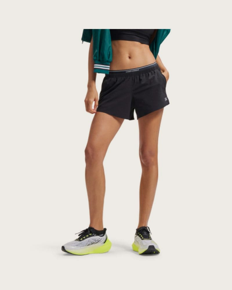 Dámske tréningové kraťasy UNDER ARMOUR UA Vanish Woven 3in Shorts-BLK