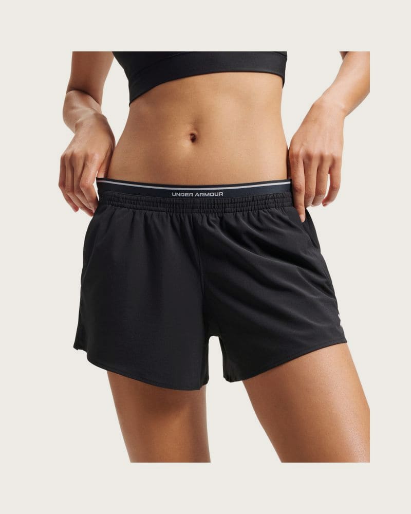 Dámske tréningové kraťasy UNDER ARMOUR UA Vanish Woven 3in Shorts-BLK – fotka 2