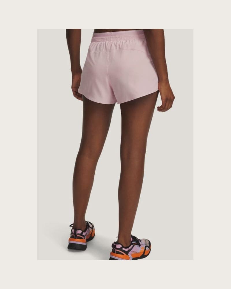 Dámske tréningové kraťasy UNDER ARMOUR UA Vanish Woven 3in Shorts-BLK – fotka 3