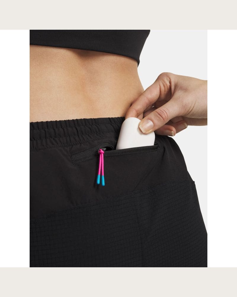 Dámske bežecké kraťasy UNDER ARMOUR UA Velociti Elite Shorts-BLK – fotka 3