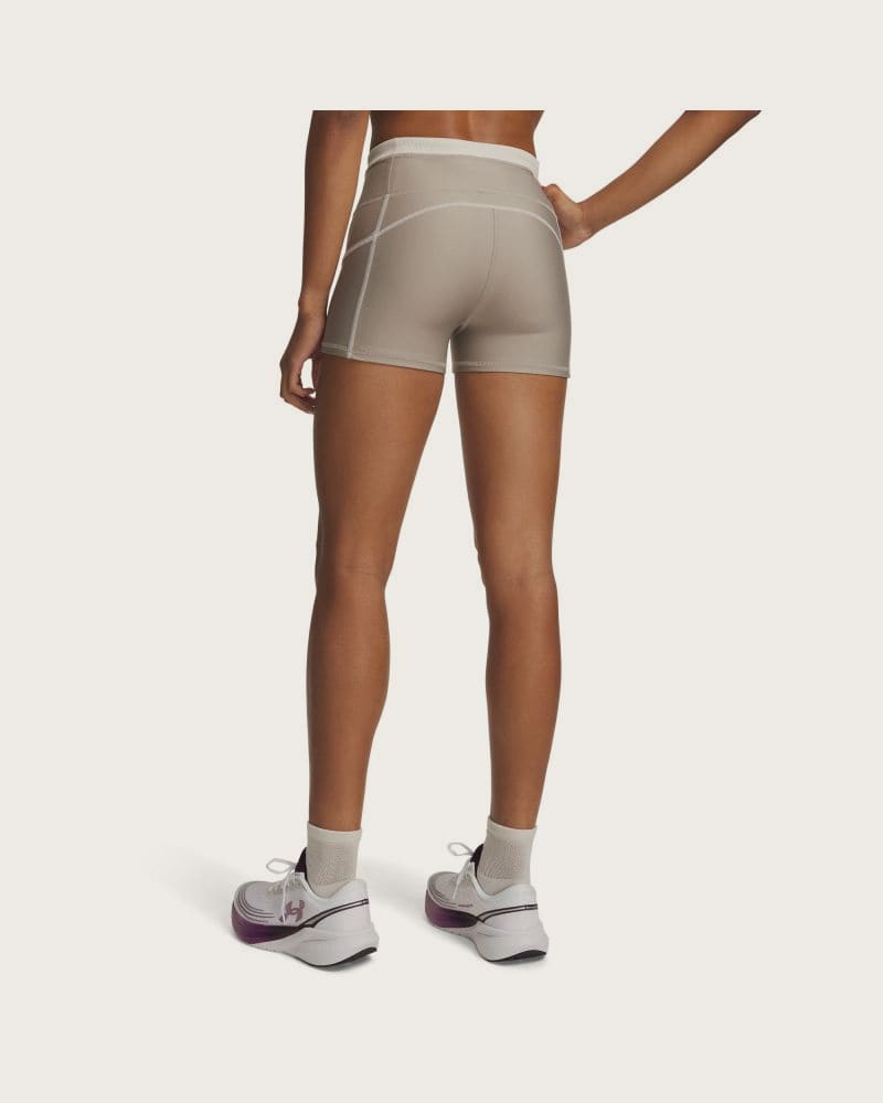 Dámske tréningové kraťasy UNDER ARMOUR UA HeatGear Novelty Shorty – fotka 2