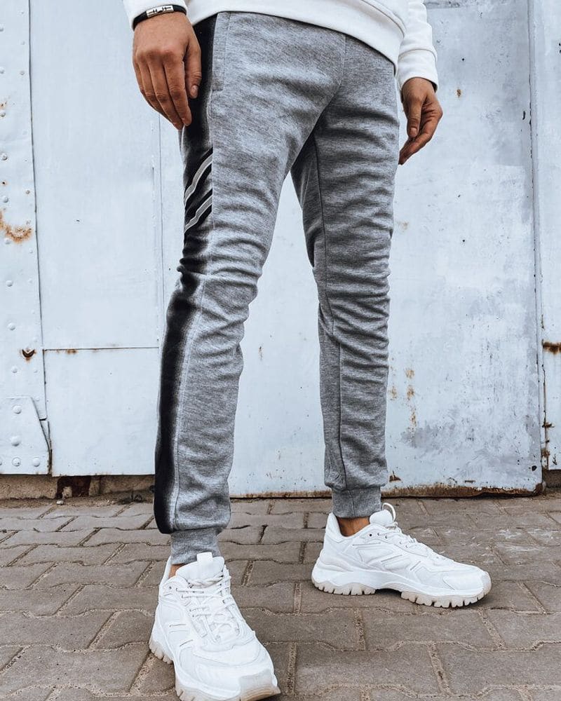 Pohodlné šedé trendy tepláky – fotka 4