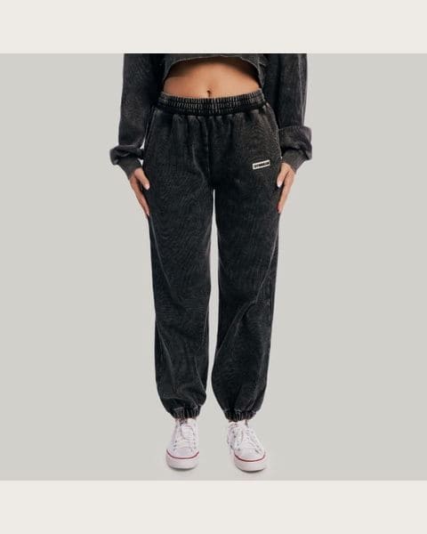 GymBeam Dámske tepláky Aura Washed Black XS