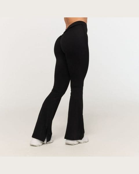 GymBeam Dámske V-back nohavice Fierce Black XS