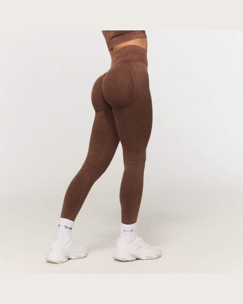 GymBeam Dámske bezšvové legíny Fierce Brown XS