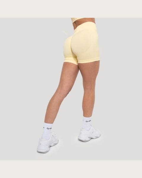 GymBeam Dámske šortky Luma Butter Yellow XS